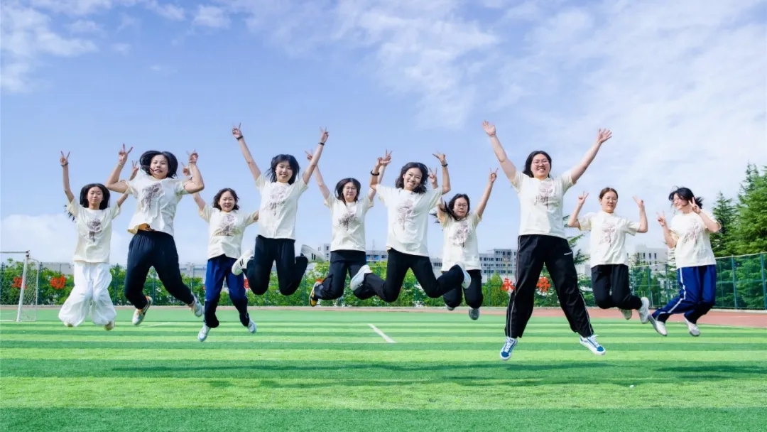 感恩相遇  追梦远航 | 晋城凤华学校2025届高三毕业典礼